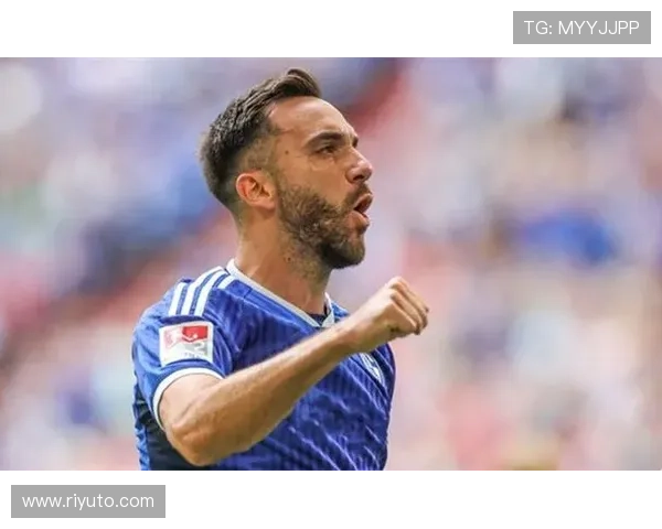 沙尔克控球能力提升，展现新赛季值得关注的潜力